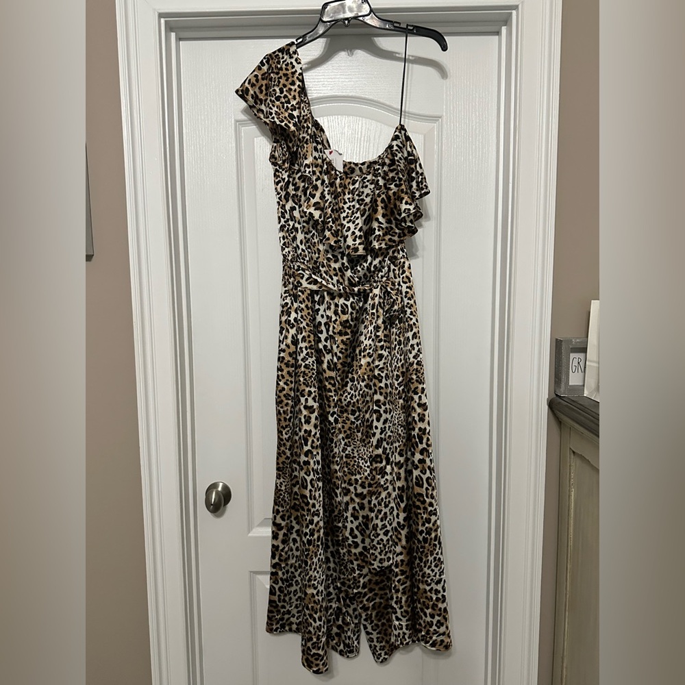 One-shoulder Leopard Ruffle Jumpsuit